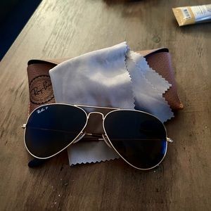Brand New - Women’s Ray Ban Aviator Polarized